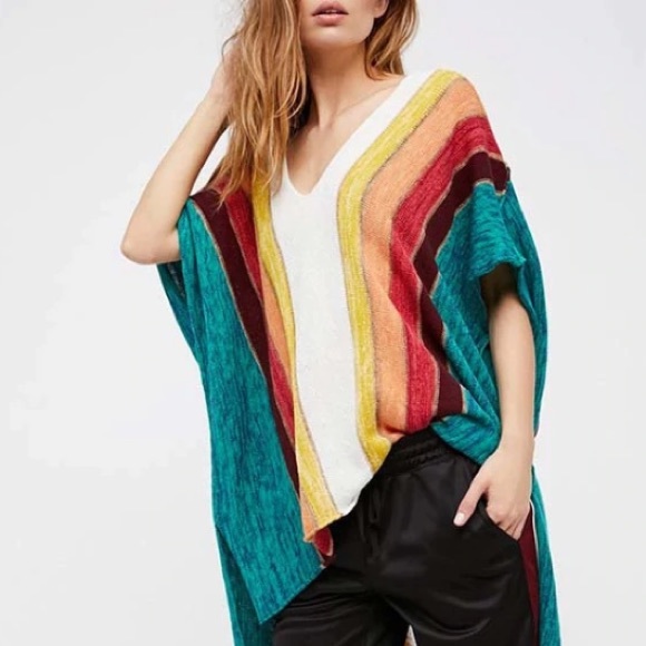 LAST ONE!!! 5⭐️ Santa Monica Rainbow Poncho - Picture 8 of 8